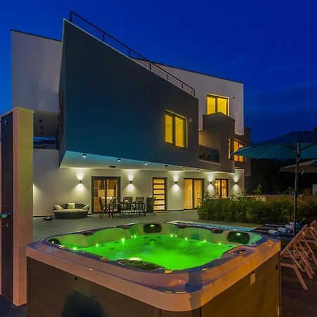 Luxury Apartment Noa Njivice Ngoại thất bức ảnh