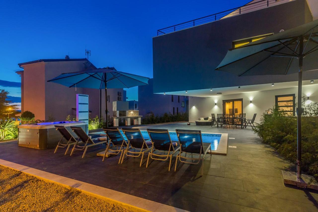 Luxury Apartment Noa Njivice Ngoại thất bức ảnh