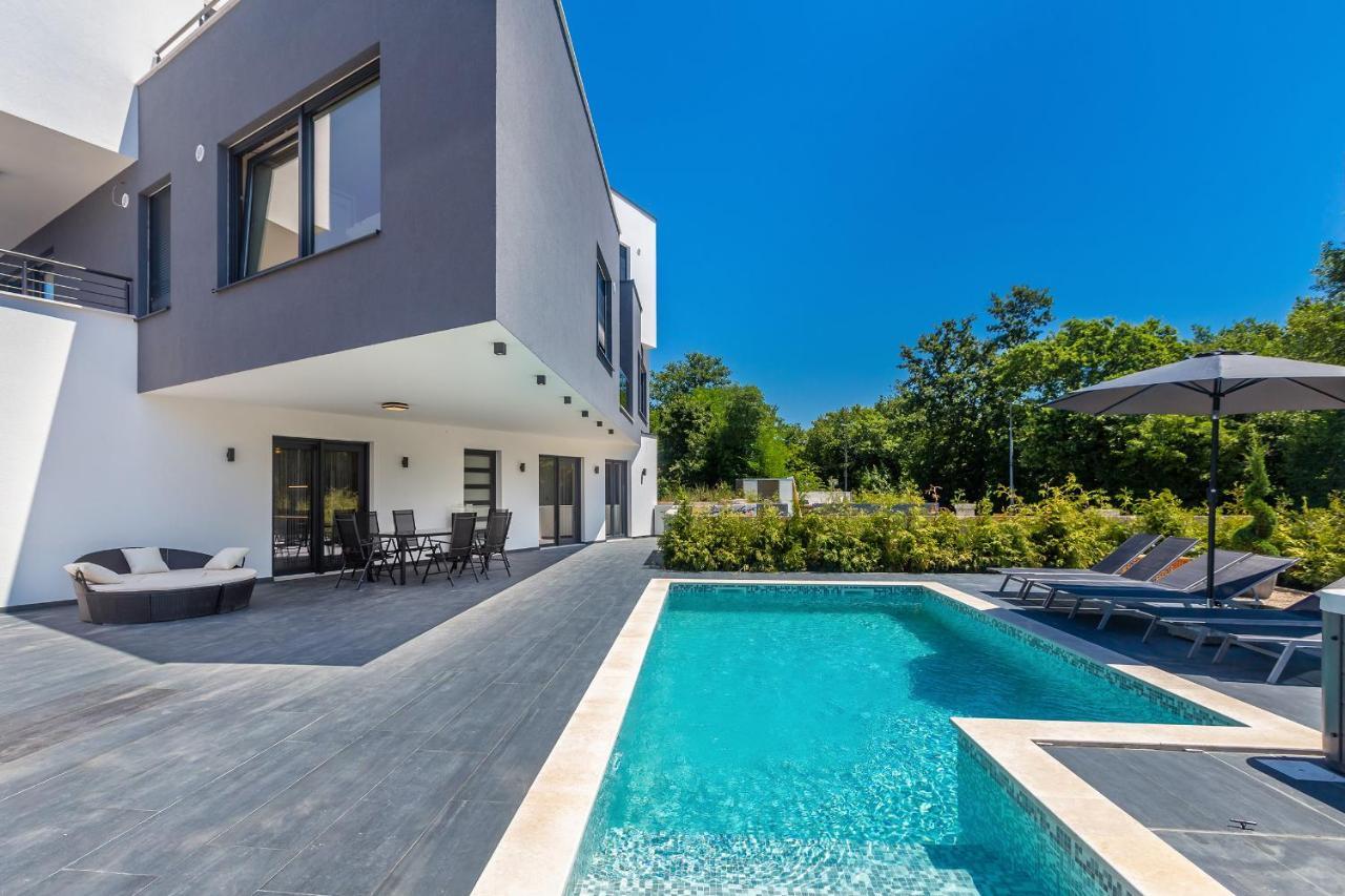 Luxury Apartment Noa Njivice Ngoại thất bức ảnh