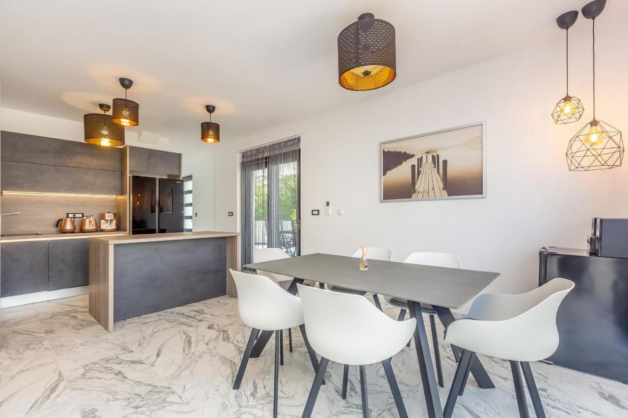 Luxury Apartment Noa Njivice Ngoại thất bức ảnh